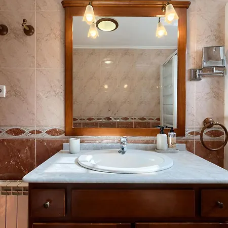 Con Piscina Privada En Playa De Sonabia 펜션 *