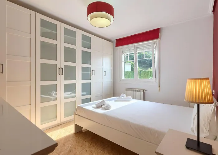 Con Piscina Privada En Playa De Sonabia * Castro Urdiales