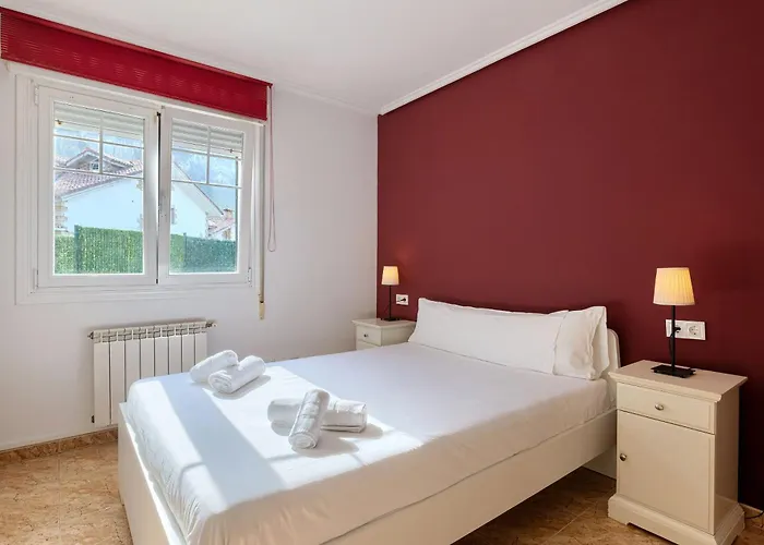 Con Piscina Privada En Playa De Sonabia Castro Urdiales