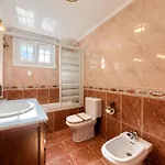 Con Piscina Privada En Playa De Sonabia * Кастро-Урдиалес