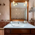 Con Piscina Privada En Playa De Sonabia Дом отдыха *