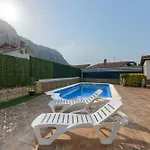 Con Piscina Privada En Playa De Sonabia Дом отдыха Кастро-Урдиалес