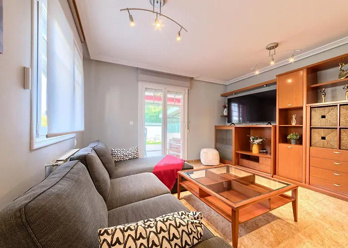 Con Piscina Privada En Playa De Sonabia Hébergement de vacances Castro Urdiales