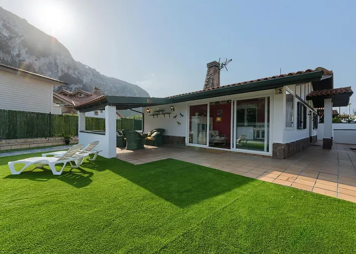 Con Piscina Privada En Playa De Sonabia