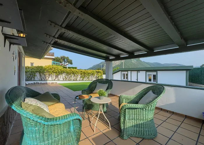 Con Piscina Privada En Playa De Sonabia Castro Urdiales