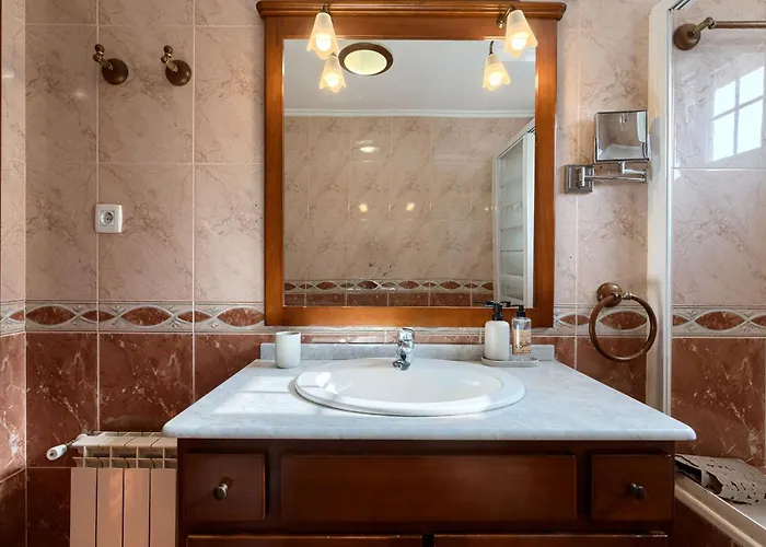 Con Piscina Privada En Playa De Sonabia Hébergement de vacances *